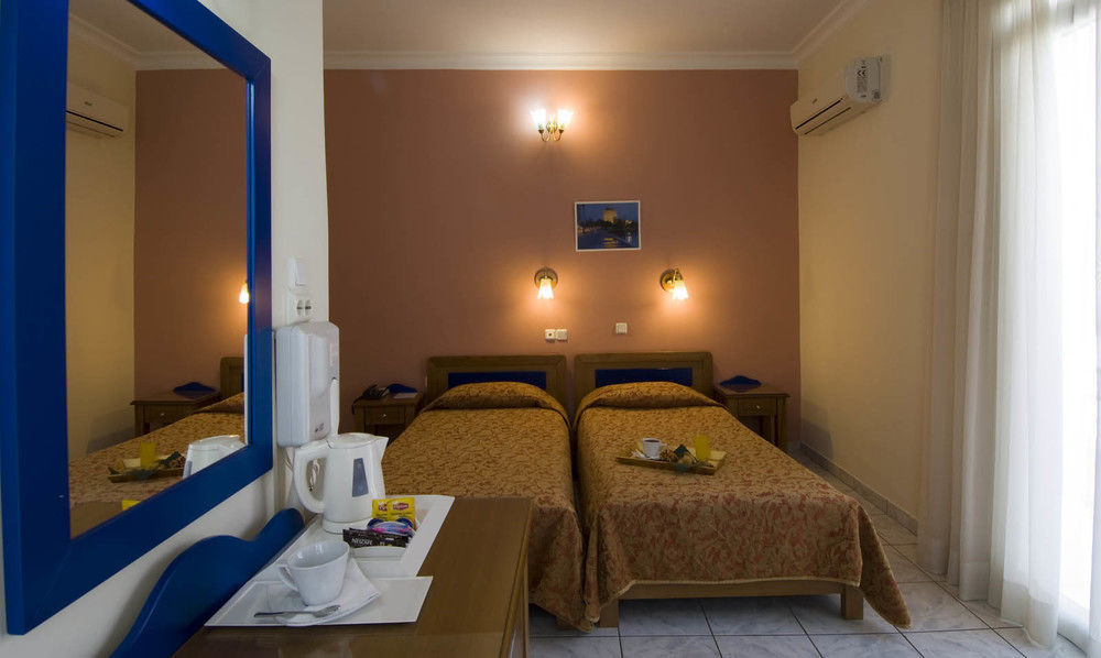 Hotel Carolina Since 1934